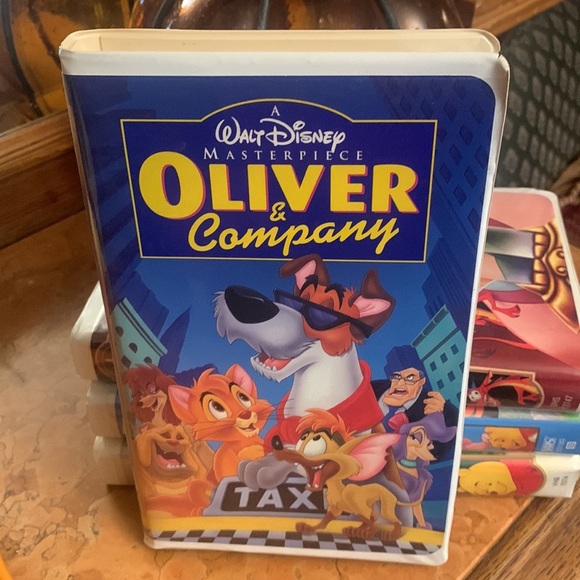 6 Walt Disney VHS Toy Story The Rescuers Oliver & Company Mulan Winnie the Pooh - Picture 7 of 13